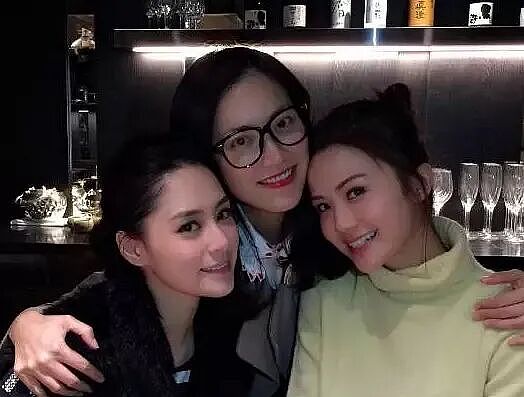 陪伴谢霆锋23年,39岁未婚生女:巨星背后的女人,有股很劲儿(组图) - 9
