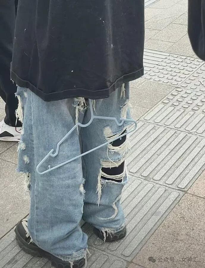 【爆笑】前男友在我家楼下下跪的六天求复合,我该怎么办(组图) - 27