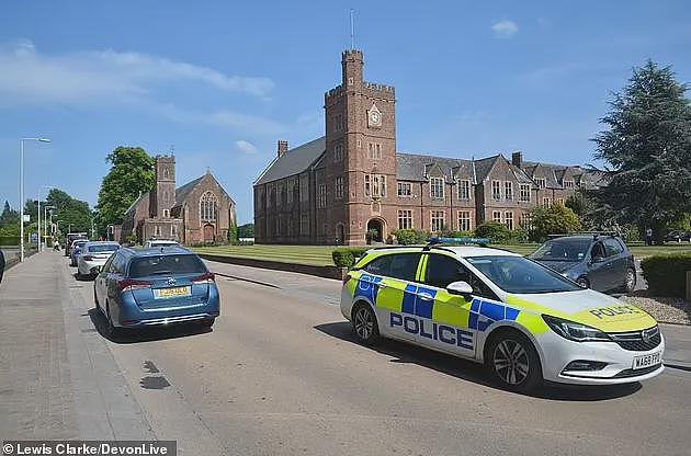 小留学生残忍谋杀同学,英国名校凶案震惊全国!警察:他用锤子砸碎了舍友的头骨(组图) - 9