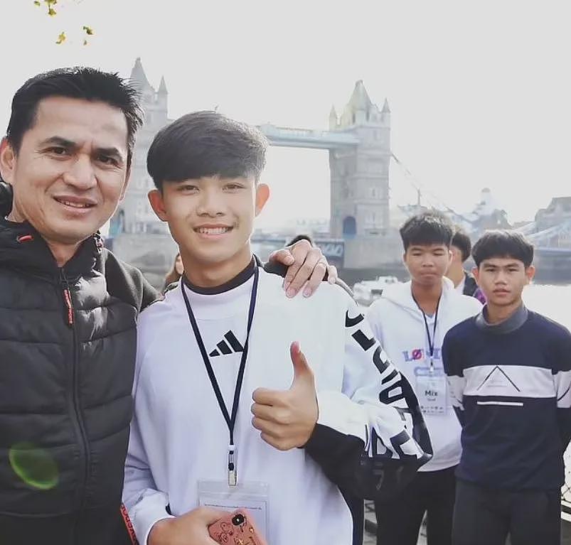 小留学生残忍谋杀同学,英国名校凶案震惊全国!警察:他用锤子砸碎了舍友的头骨(组图) - 17
