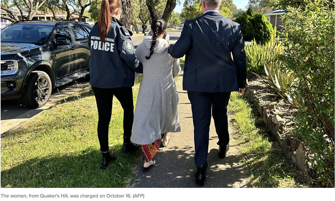 曝光！悉尼23岁女子因在社媒发布极端言论被捕！警方在其手机内发现43份极端文件，最高或判五年监禁（组图） - 2