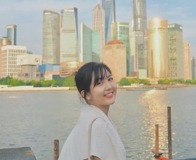 34岁女星骤逝,哥大才女罹患罕见癌症,医生:早期难发现,这些症状别忽视(组图) - 2