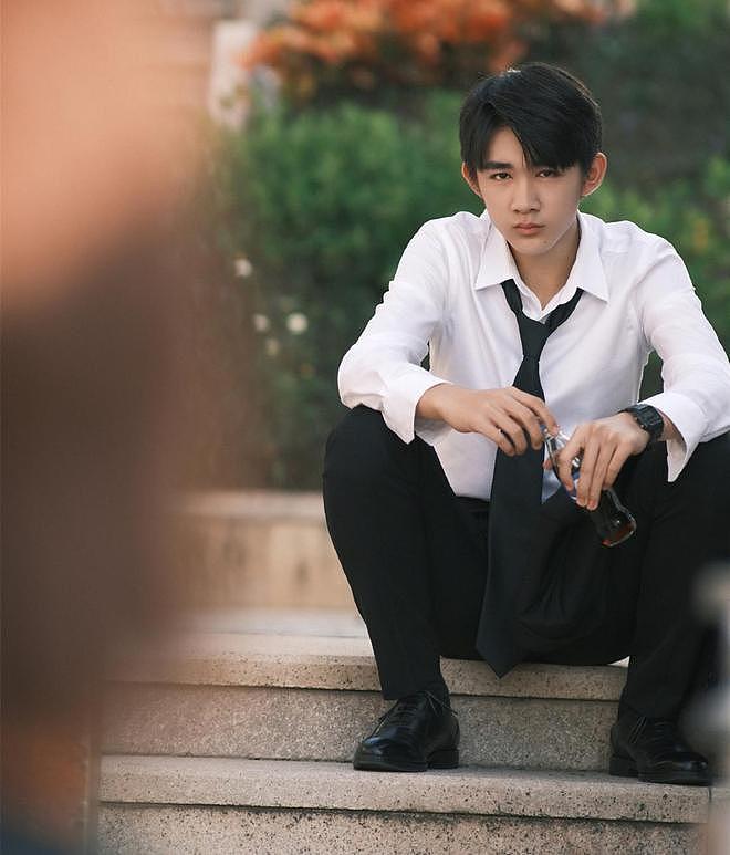 00后男星烂瓜持续发酵,出轨打人只是冰山一角,全网为女方找证据(组图) - 22