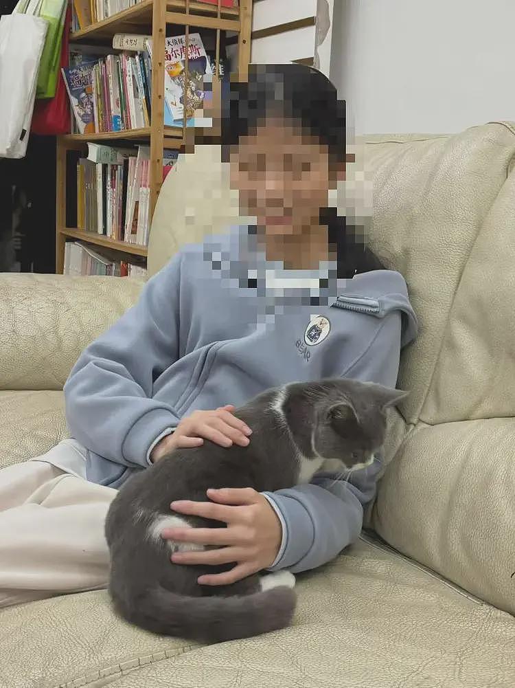 深圳男生刺死同班女生后续：听到死刑诉求下跪求饶，承认杀人动机（组图） - 4