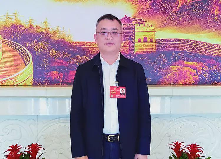 为何不选女婿做接班人？曹德旺：因为曹晖是我儿子，女婿履历被扒（组图） - 3