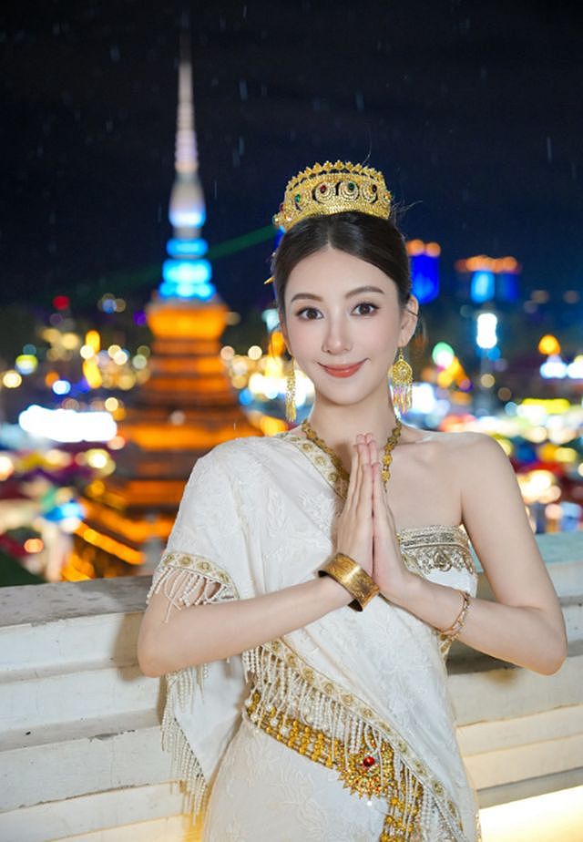 郭富城公开妻子10月底生产，方媛露面一脸疲惫，苹果肌快掉到嘴角（组图） - 9