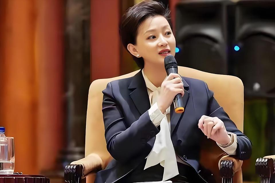 舍弃旧爱嫁百亿富豪,如今57岁直播卖网课,澜姐的“豪门梦”碎了一地?(组图) - 5