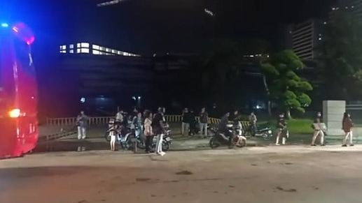 柬埔寨诈骗园区数公司解散，几百员工连夜撤离（视频/组图） - 1