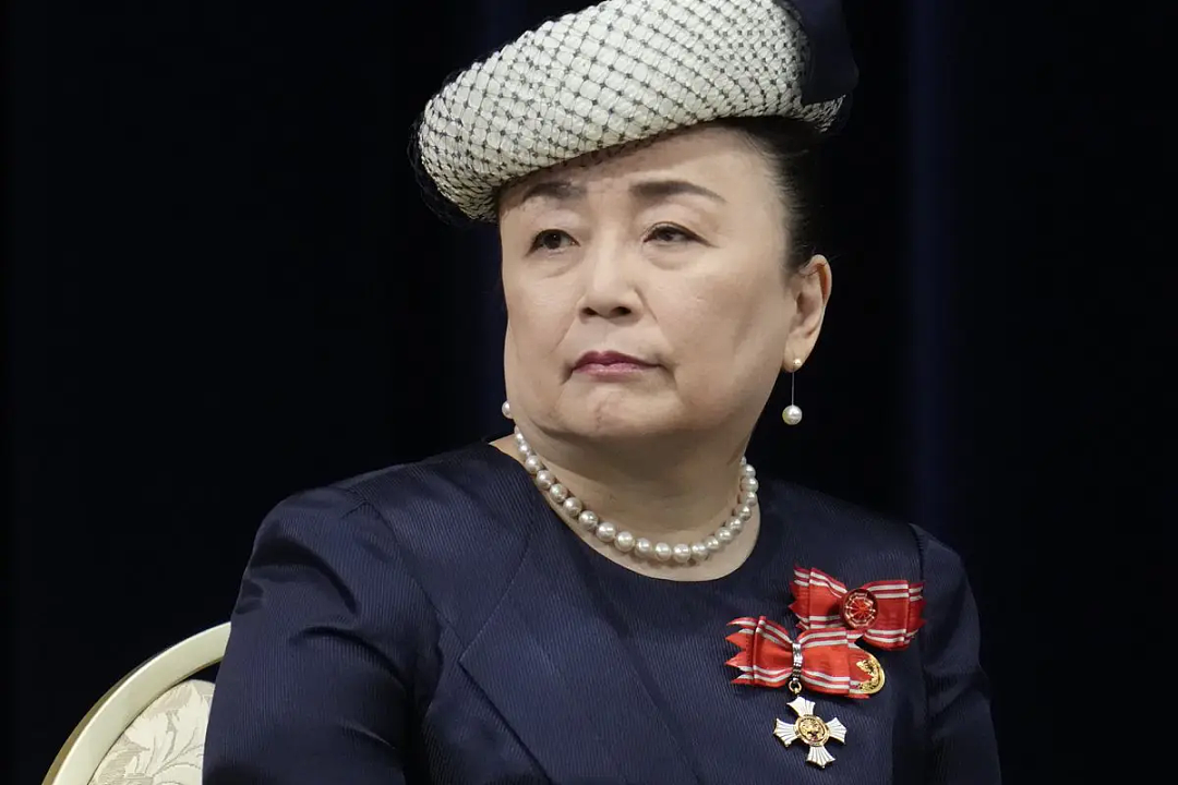 日本44岁未婚长公主单挑皇室，成功继承巨额家产和“王爷”封号！网友大赞：爱子当女天皇有戏了（组图） - 23