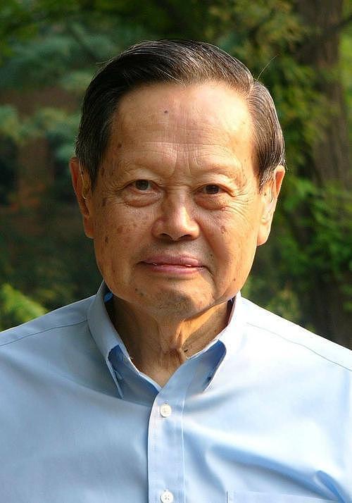 杨振宁辞世,曾回应自己去世后翁帆怎么办?与妻儿温馨全家福曝光(组图) - 1