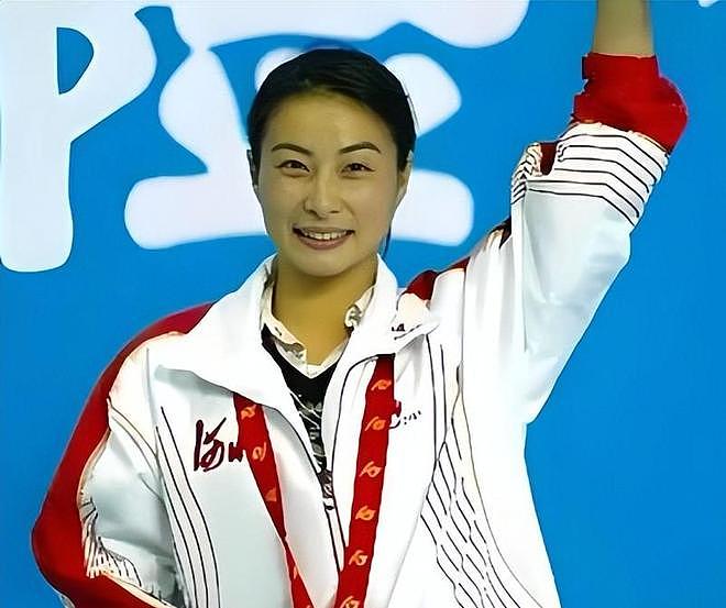 霍启刚婚后生活：凌晨五点为妻子煲汤，自豪是“郭晶晶的丈夫”（组图） - 10
