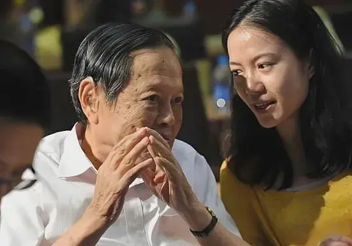 杨振宁妻子翁帆曾自白：为了丈夫的身体，我16年来都是早睡早起（组图） - 9