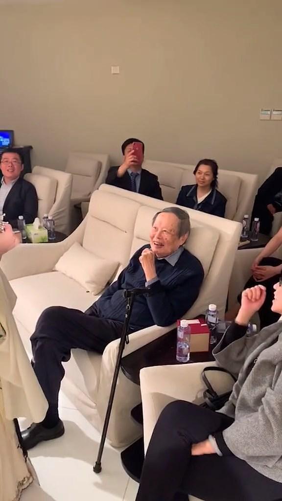 杨振宁辞世,曾回应自己去世后翁帆怎么办?与妻儿温馨全家福曝光(组图) - 6