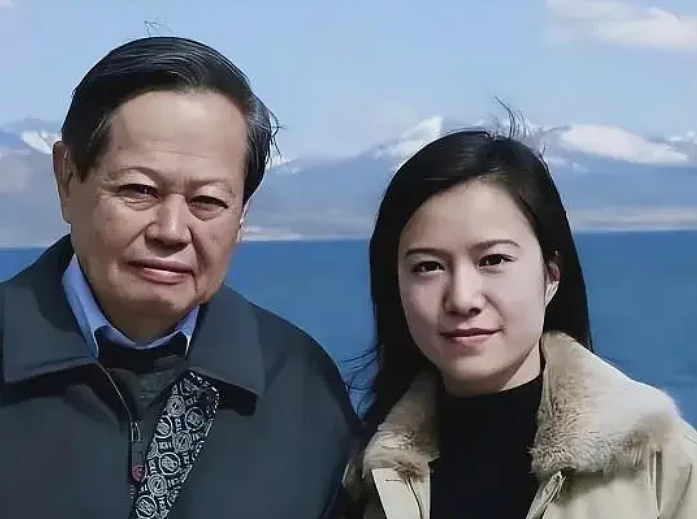 杨振宁妻子翁帆曾自白：为了丈夫的身体，我16年来都是早睡早起（组图） - 3