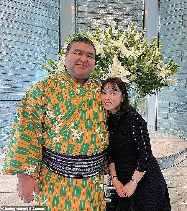 相扑规矩多！小选手恋爱玩手机都不让，但不妨碍他们出轨、睡粉...（组图） - 7