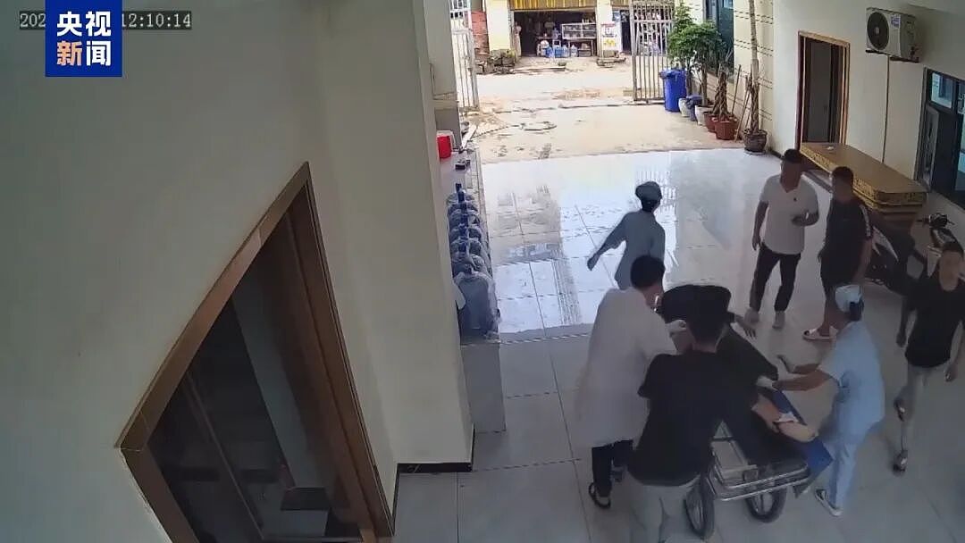 剁掉手指后泡酒、竹片挑断手筋！审讯时挑衅警察“我承认打死人，你有证据吗？”，缅北果敢徐老发集团罪行曝光（组图） - 25