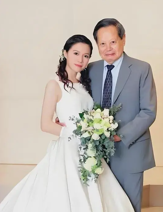 杨振宁妻子翁帆曾自白：为了丈夫的身体，我16年来都是早睡早起（组图） - 6