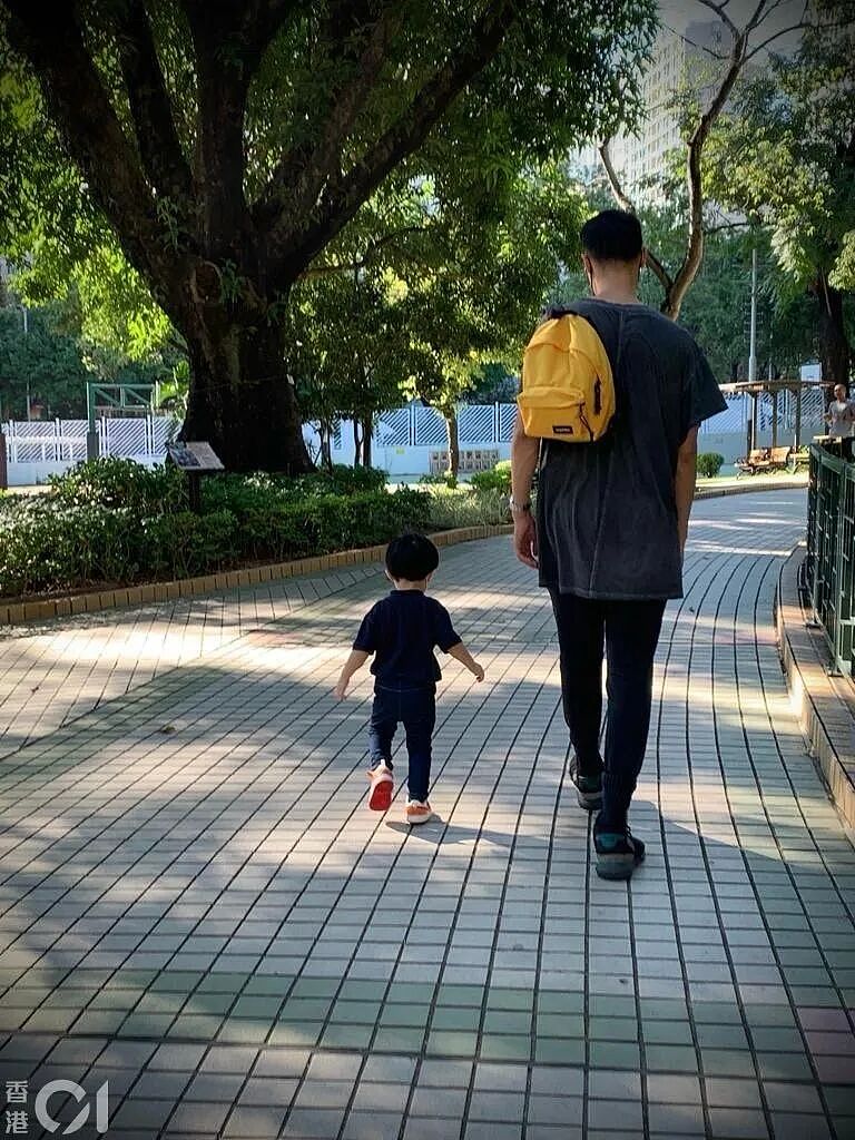 从冠军到保安！香港先生的“落差人生”，背后是一整个行业的寒冬……（组图） - 11