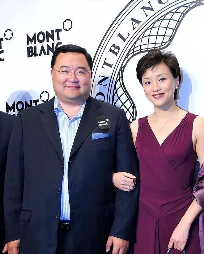 央视主持杨澜:嫁百亿身家老公,57岁却抛头露面直播卖课(组图) - 5