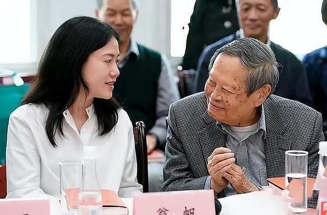 103岁杨振宁去世，月初刚过生日，95岁恢复国籍，已安排好遗产（组图） - 9