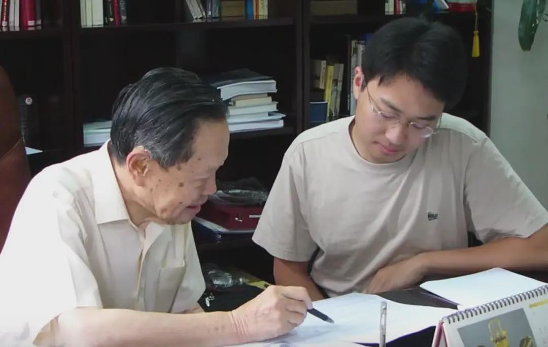 杨振宁逝世！享年103岁…一文看懂杨老的成就有多伟大（组图） - 14