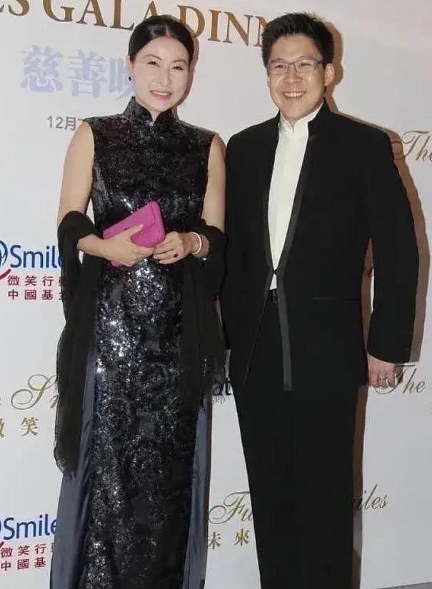 霍启刚婚后生活：凌晨五点为妻子煲汤，自豪是“郭晶晶的丈夫”（组图） - 7