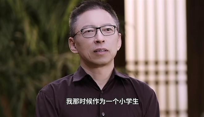 张朝阳发视频缅怀杨振宁:他是物理学界的大神,在物理学家中排第一,高过费曼和霍金(视频/组图) - 1