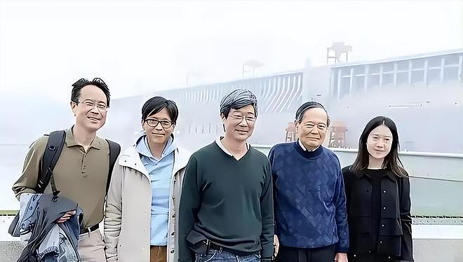杨振宁的家人：父亲是数学家，弟媳是富豪，弟弟和仨儿女都是学霸（组图） - 22