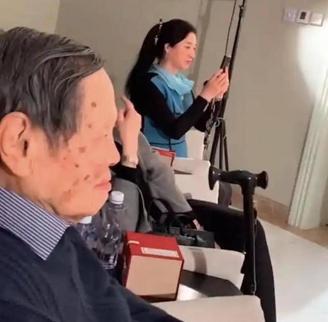 杨振宁八月自曝“脖子供血不足” ，最后状态曝光（组图） - 8