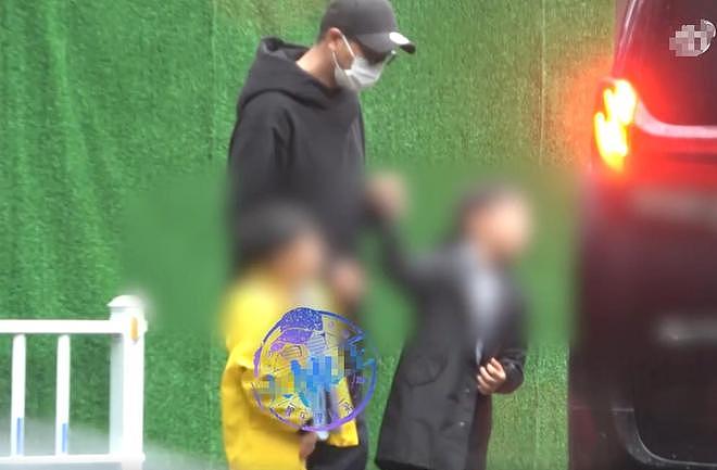 曝陈坤又秘密生俩儿子，同框视频曝光，陈坤方紧急回应引热议（组图） - 2