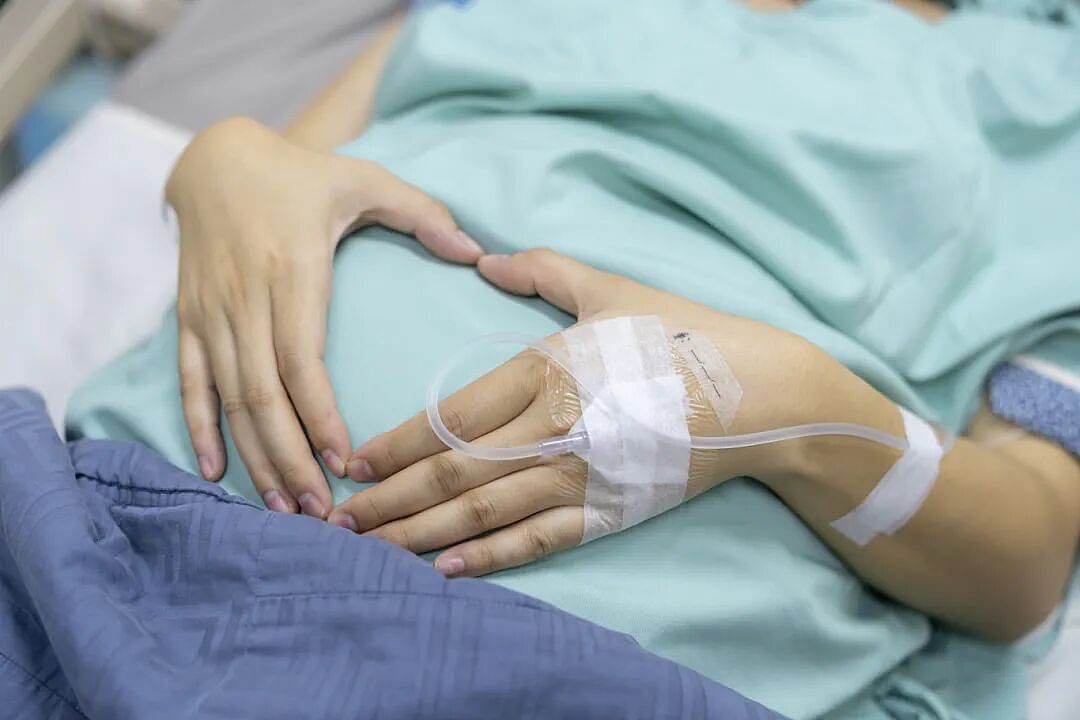太可怕！女子突然高烧39℃，送医17小时后不幸流产！可恨元凶就在家中（组图） - 2