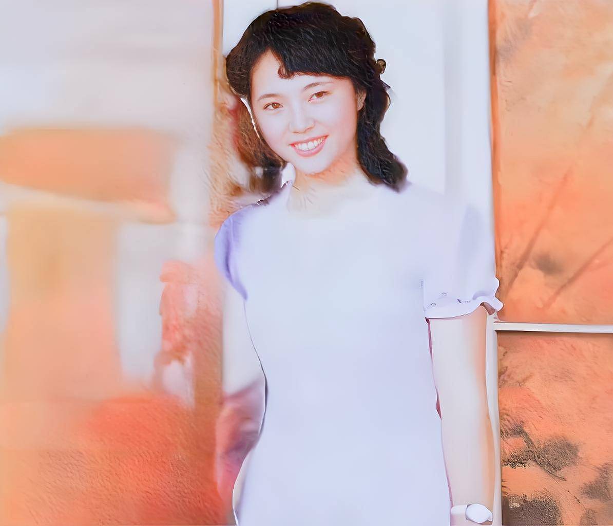 海哈金喜:3岁时父母离异,她离婚痛了单亲父母的心(组图) - 3