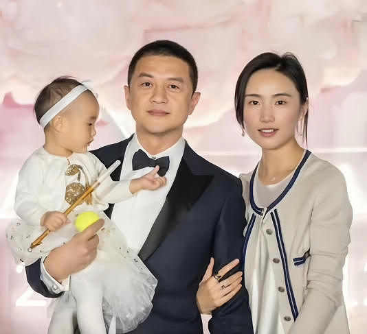 李亚鹏首谈离婚，满脸褶子，表情淡漠，网友懵了（组图） - 2
