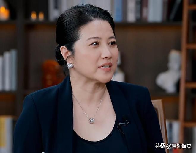 52岁颜丙燕官宣恋情！自曝已停经，小20岁男友被拍，称能接受丁克（组图） - 9
