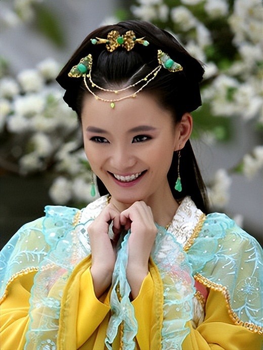 馨子回应无戏可拍：曾碾压黄圣依，被疑资源咖，淡出十年可惜了？（视频/组图） - 24