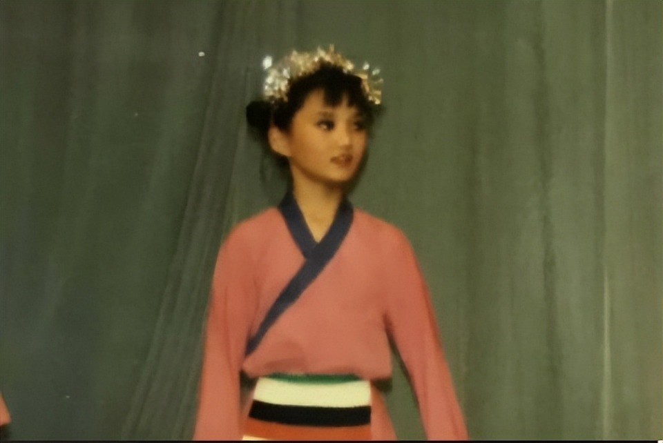 馨子回应无戏可拍：曾碾压黄圣依，被疑资源咖，淡出十年可惜了？（视频/组图） - 4