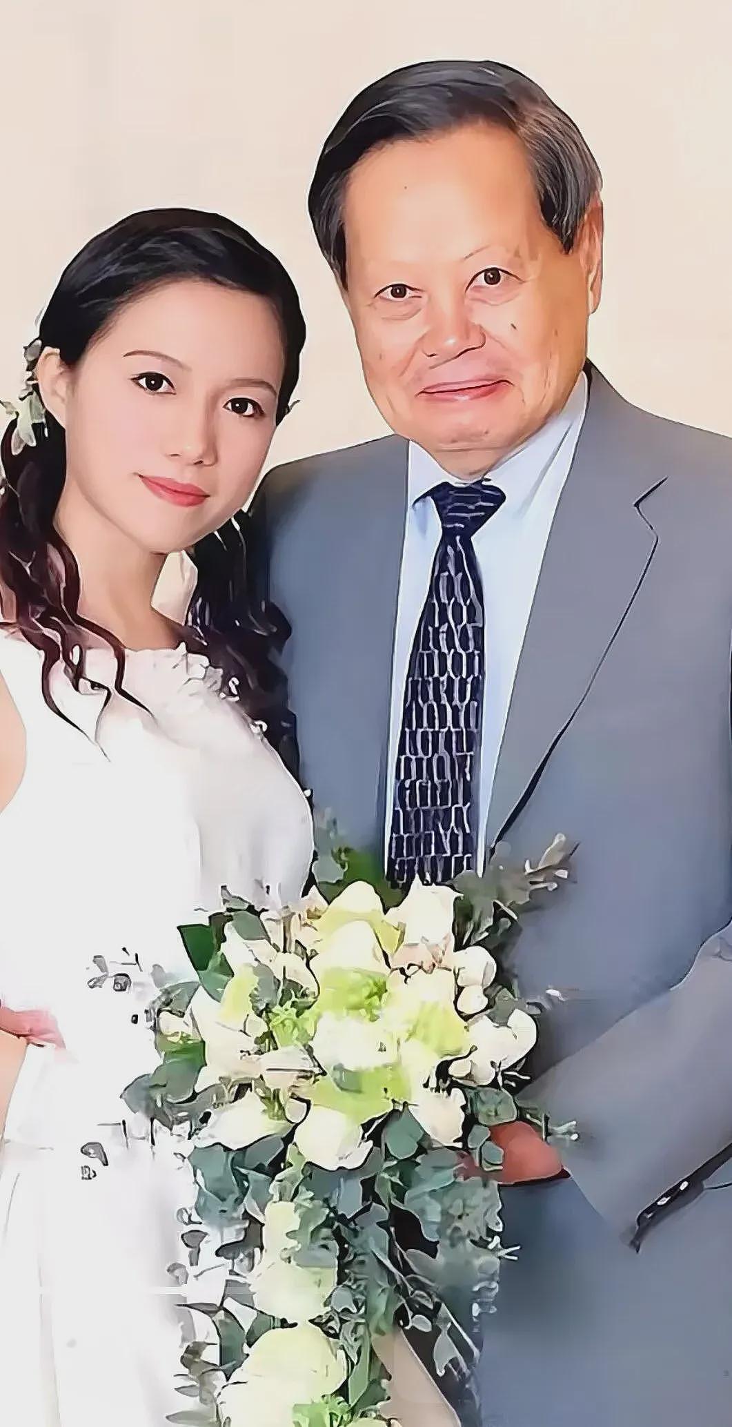 翁帆的出路：当“杨振宁夫人”人生开启新章（组图） - 1