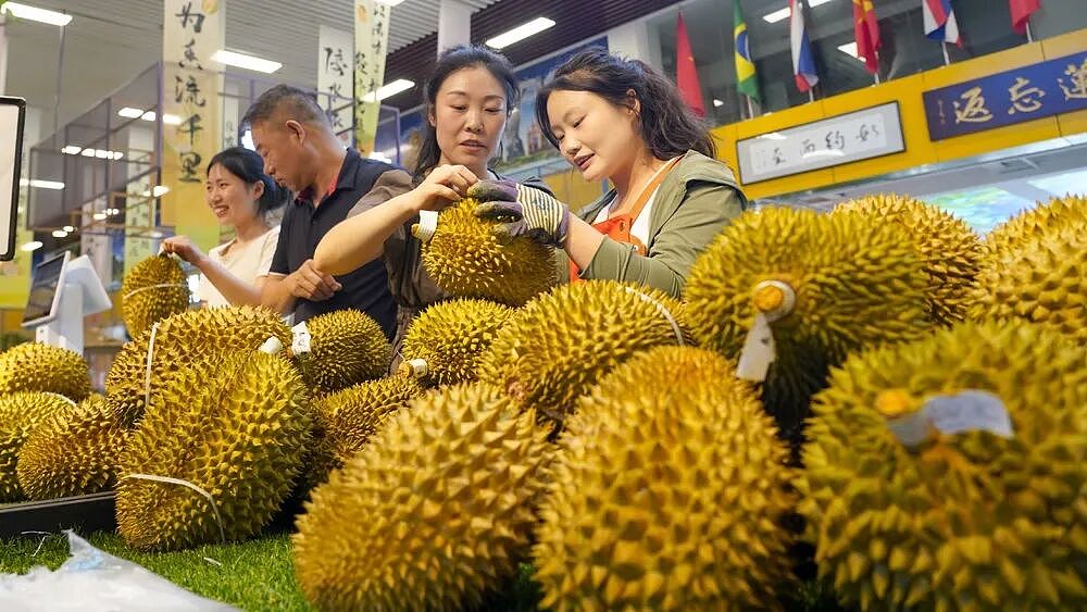 老板被抓、强制退市，600亿水果帝国崩了（图） - 1
