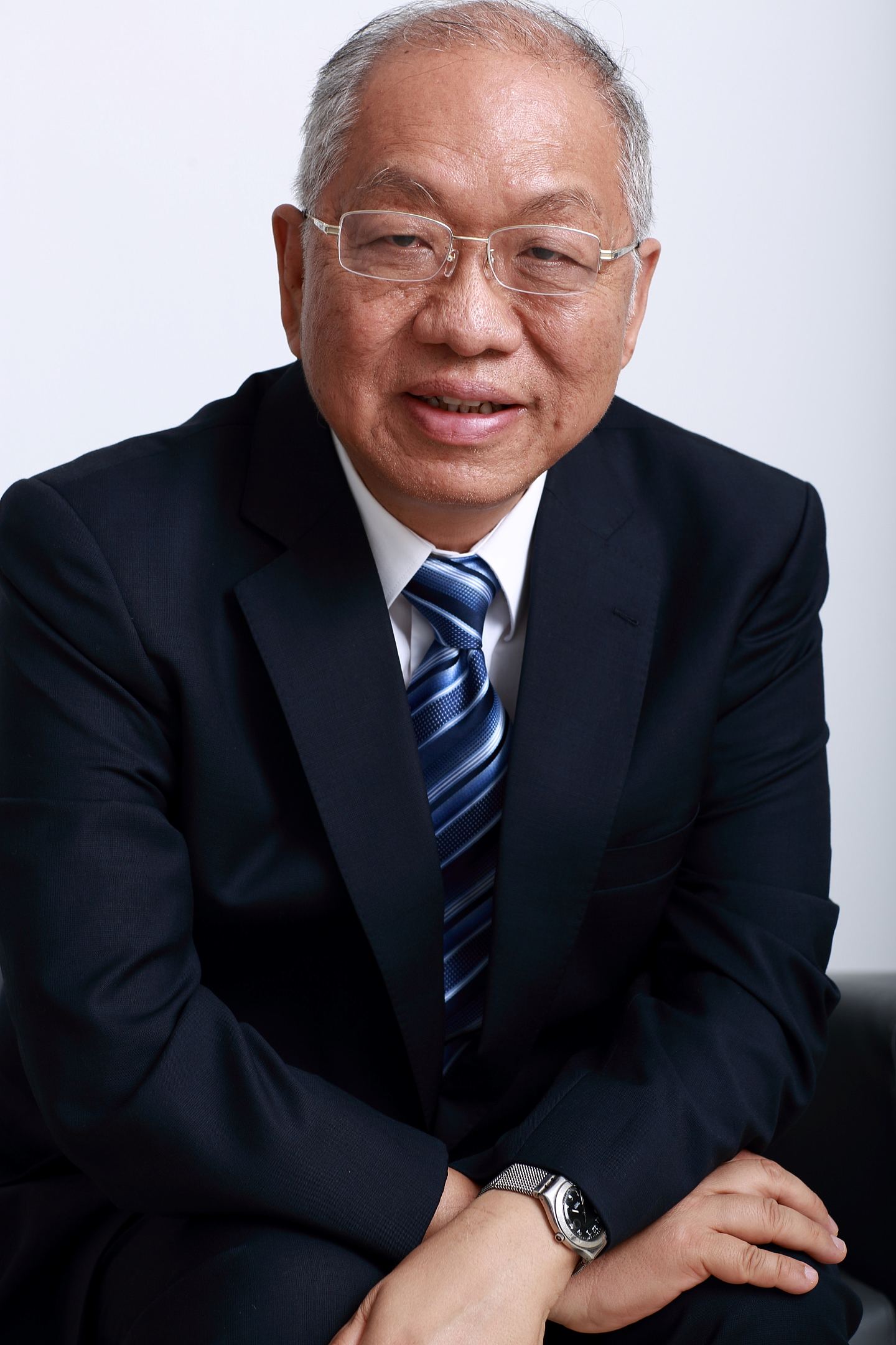杨振宁逝世,丘成桐追忆:最大贡献是提升了中国人做学问的信心(组图) - 1
