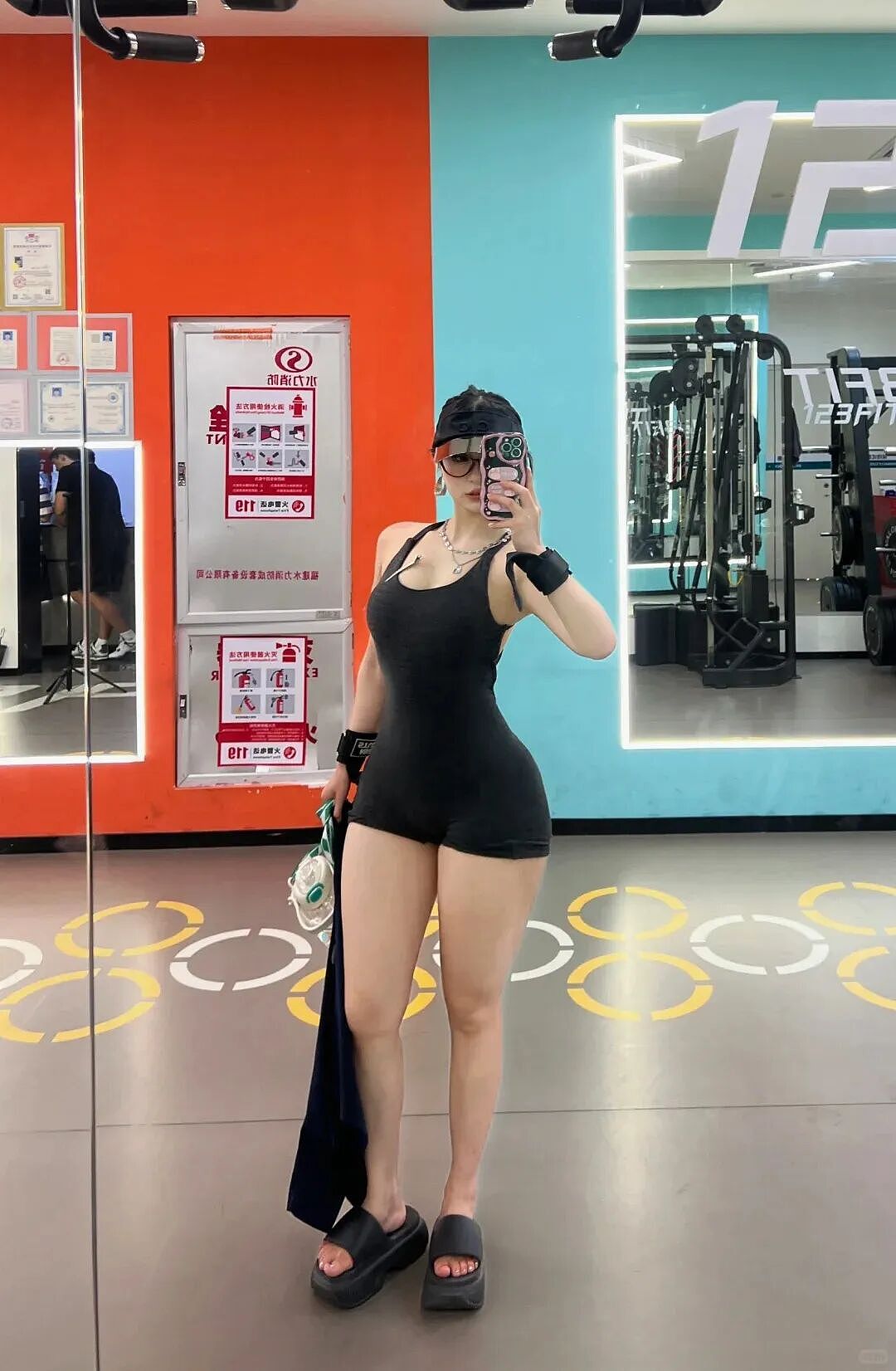 【美女】真正的身材绝杀，从臀腰比开始（组图） - 13