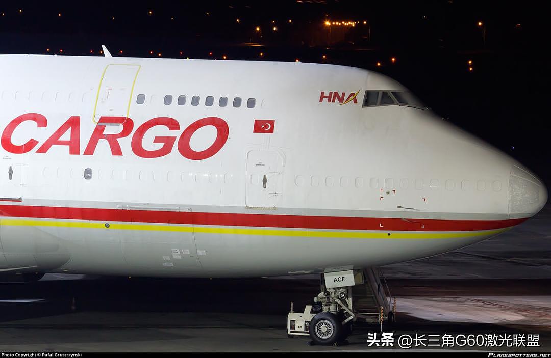 香港国际机场回应货机坠海事故:疑似因失控滑出跑道!更多细节曝光(视频/组图) - 18