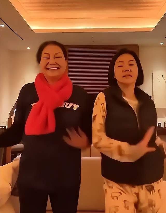 小S金钟奖复出，把大S当流量密码，汪小菲的话，终于有人信了（组图） - 10