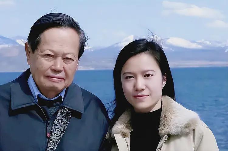 杨振宁长子杨光诺：感谢继母翁帆，这些年她是全家最温暖的依靠（组图） - 7