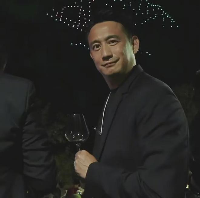 黄磊宣传乌镇用力过猛!戏剧节变夜店蹦迪现场,明星狂欢惹争议(组图) - 7