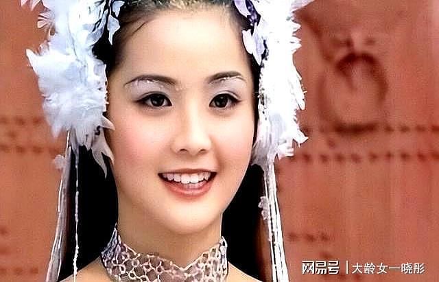 “有仇必报”甩掉陈伟霆,牵手百亿太子,背景强大到无人敢惹(组图) - 5