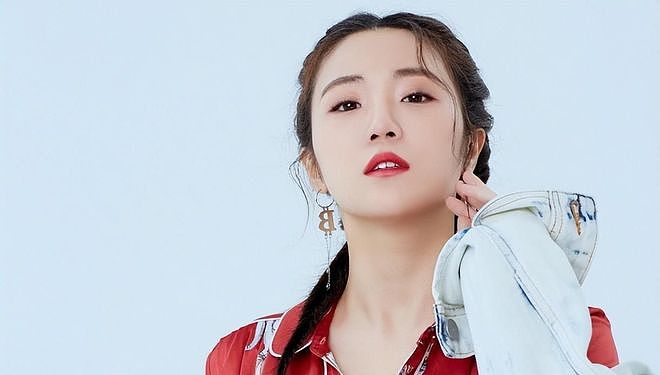 张凯丽34岁嫁给作家，和丈夫相爱30年，偏偏生了个不省心的女儿（组图） - 9