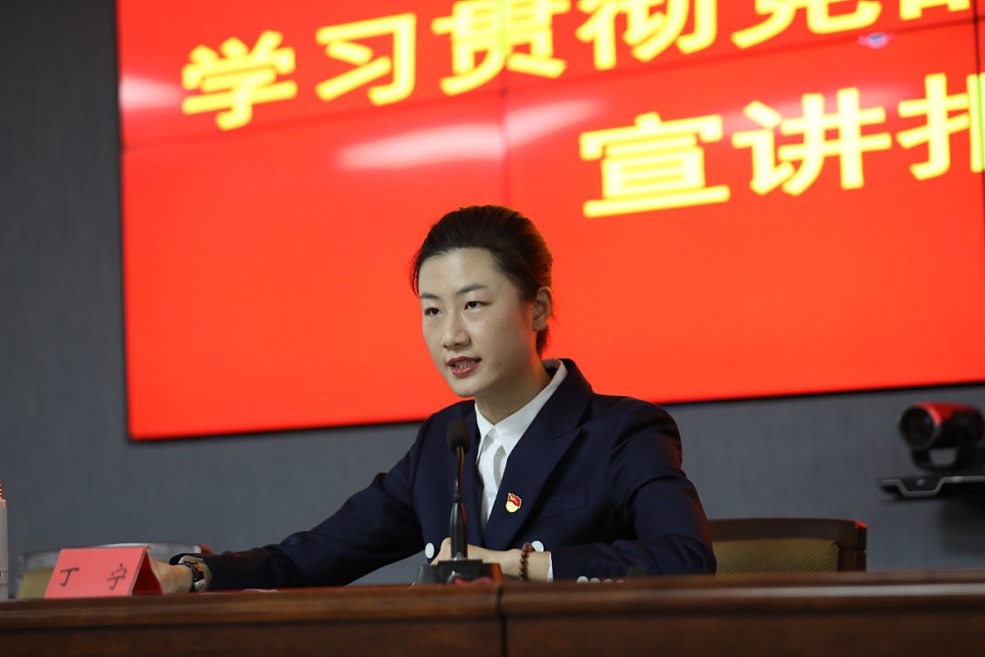 退役4年后，乒乓球奥运冠军丁宁，已任校长（组图） - 1