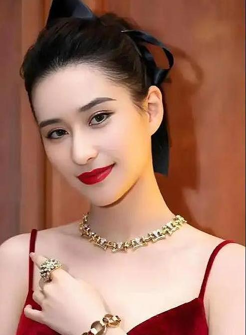 一个豪门赘婿，一个5亿不娶！看到黄宗泽，才明白窦骁成为了笑话（组图） - 4