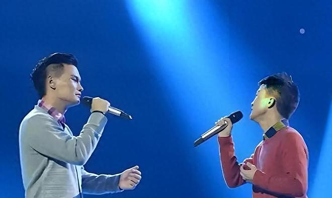 11年后再看周深和李维，一个查无此人，一个“打”了那英的脸（组图） - 1