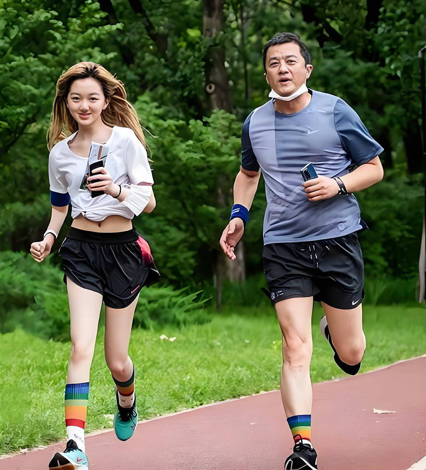 李亚鹏：一直没有逃避债务，努力做好父亲（组图） - 8